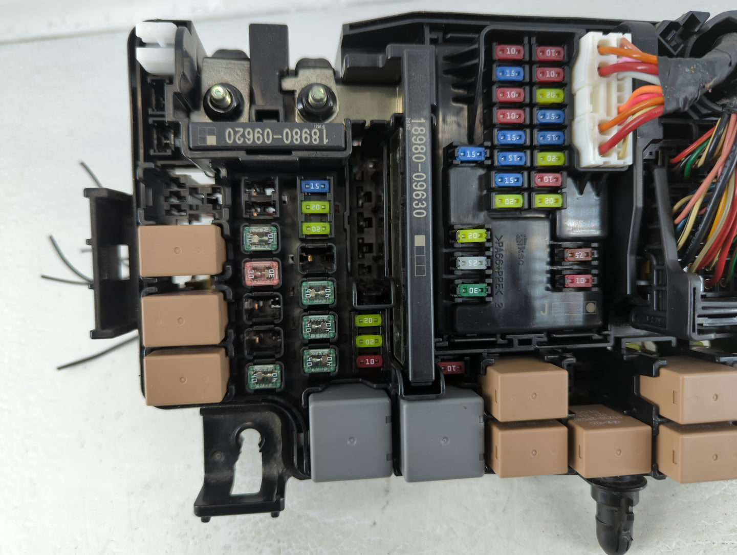 2018 Hyundai Elantra Fusebox Fuse Box Panel Relay Module P/N:91203 F2386 Fits OEM Used Auto Parts - Oemusedautoparts1.com