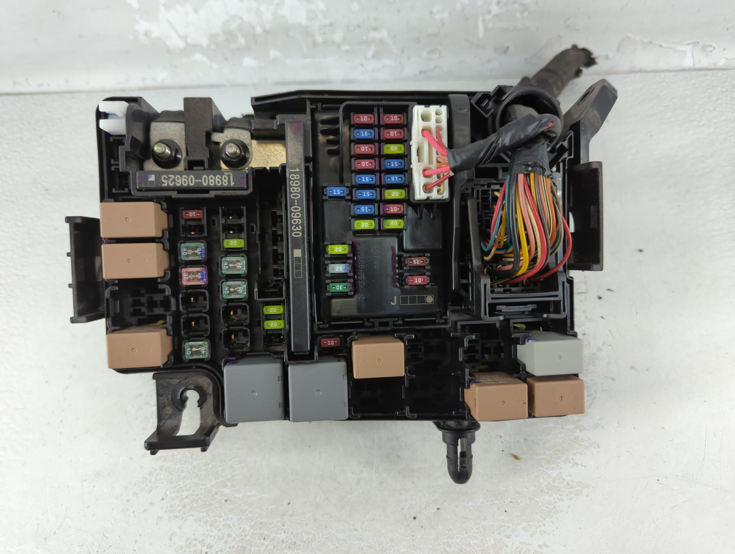 2018 Hyundai Elantra Fusebox Fuse Box Panel Relay Module P/N:91956-F2022 Fits OEM Used Auto Parts - Oemusedautoparts1.com