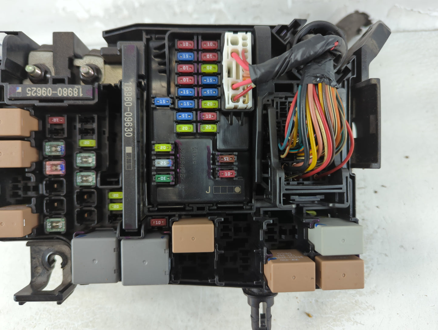 2018 Hyundai Elantra Fusebox Fuse Box Panel Relay Module P/N:91956-F2022 Fits OEM Used Auto Parts - Oemusedautoparts1.com