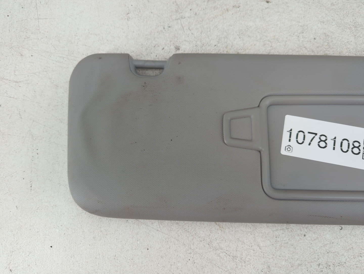 2017-2020 Hyundai Elantra Sun Visor Shade Replacement Passenger Right Mirror Fits Fits 2017 2018 2019 2020 OEM Used Auto Par