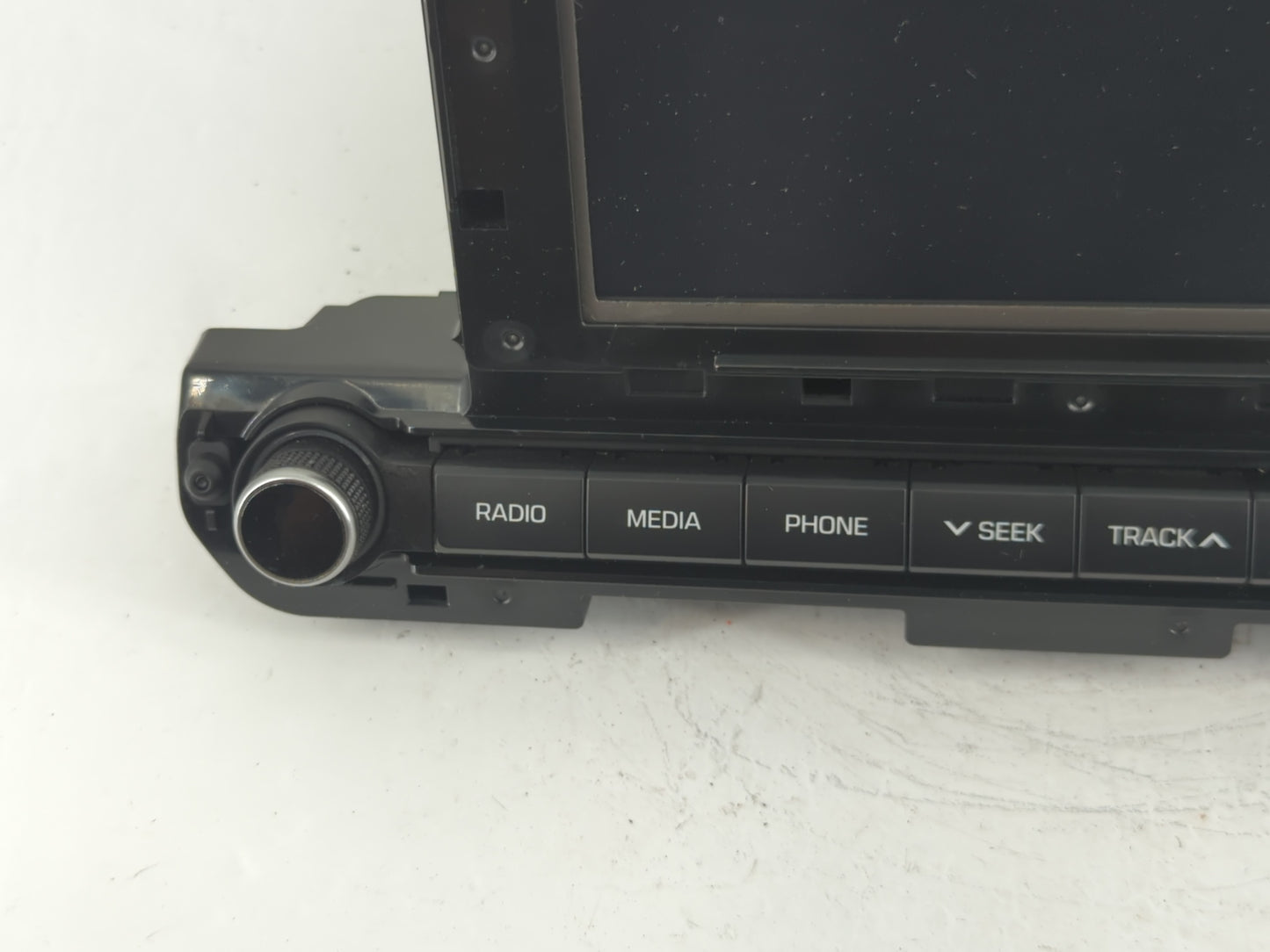 2017-2018 Hyundai Elantra Radio AM FM Cd Player Receiver Replacement P/N:96160-F2101UAT Fits Fits 2017 2018 OEM Used Auto Pa