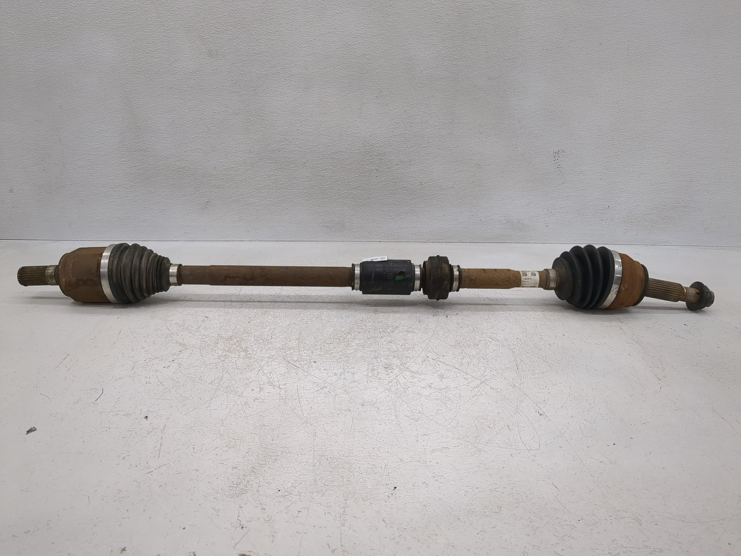 2017-2020 Hyundai Elantra Axle Shaft Front Passenger Cv C/v 1137452 - Oemusedautoparts1.com