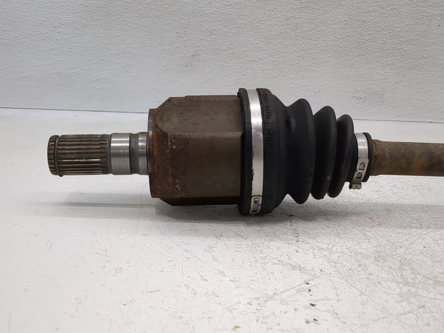 2017-2020 Hyundai Elantra Axle Shaft Front Driver Cv C/v - Oemusedautoparts1.com