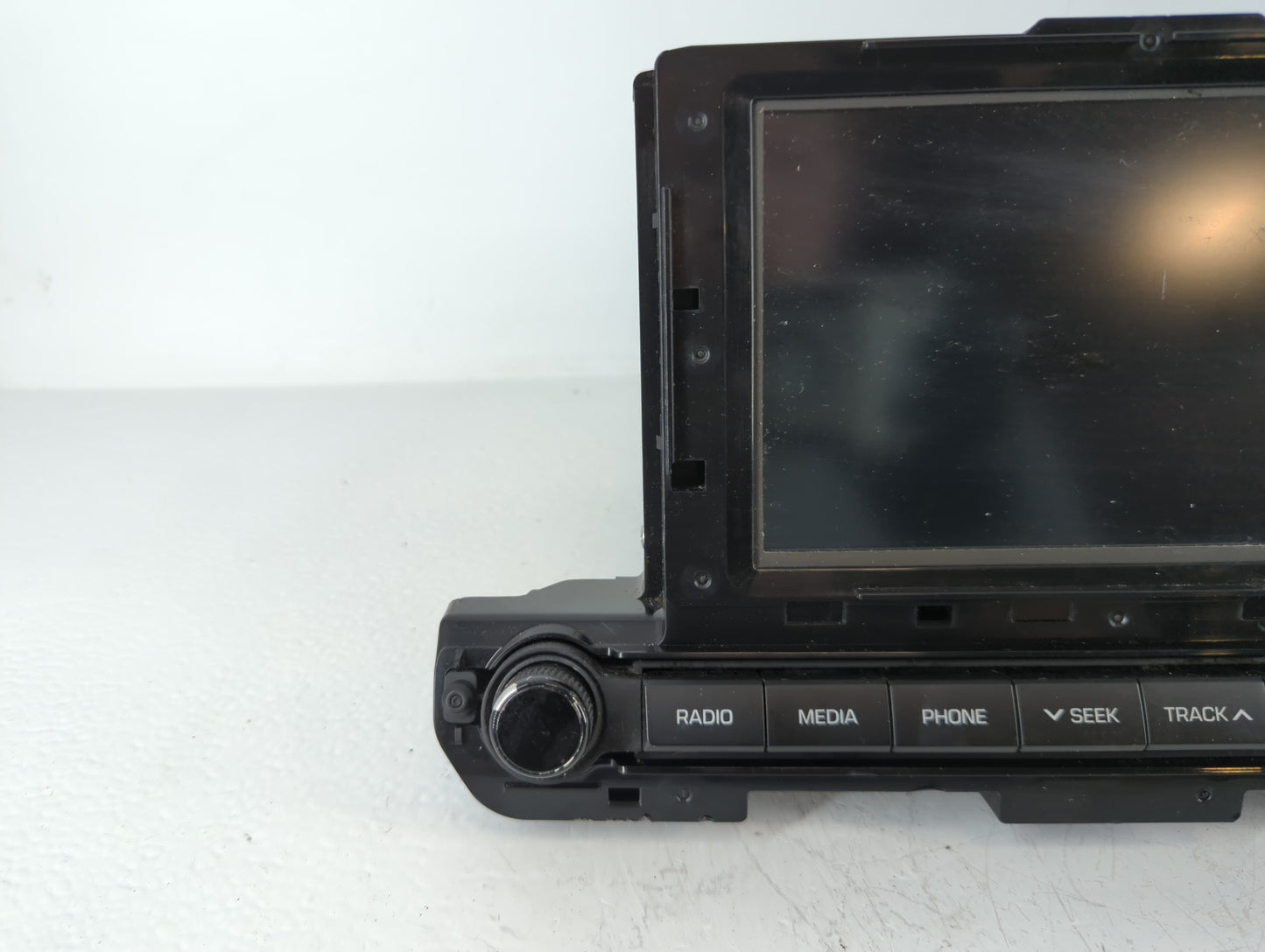2017-2018 Hyundai Elantra Radio AM FM Cd Player Receiver Replacement P/N:96160-F2101UAT Fits Fits 2017 2018 OEM Used Auto Pa
