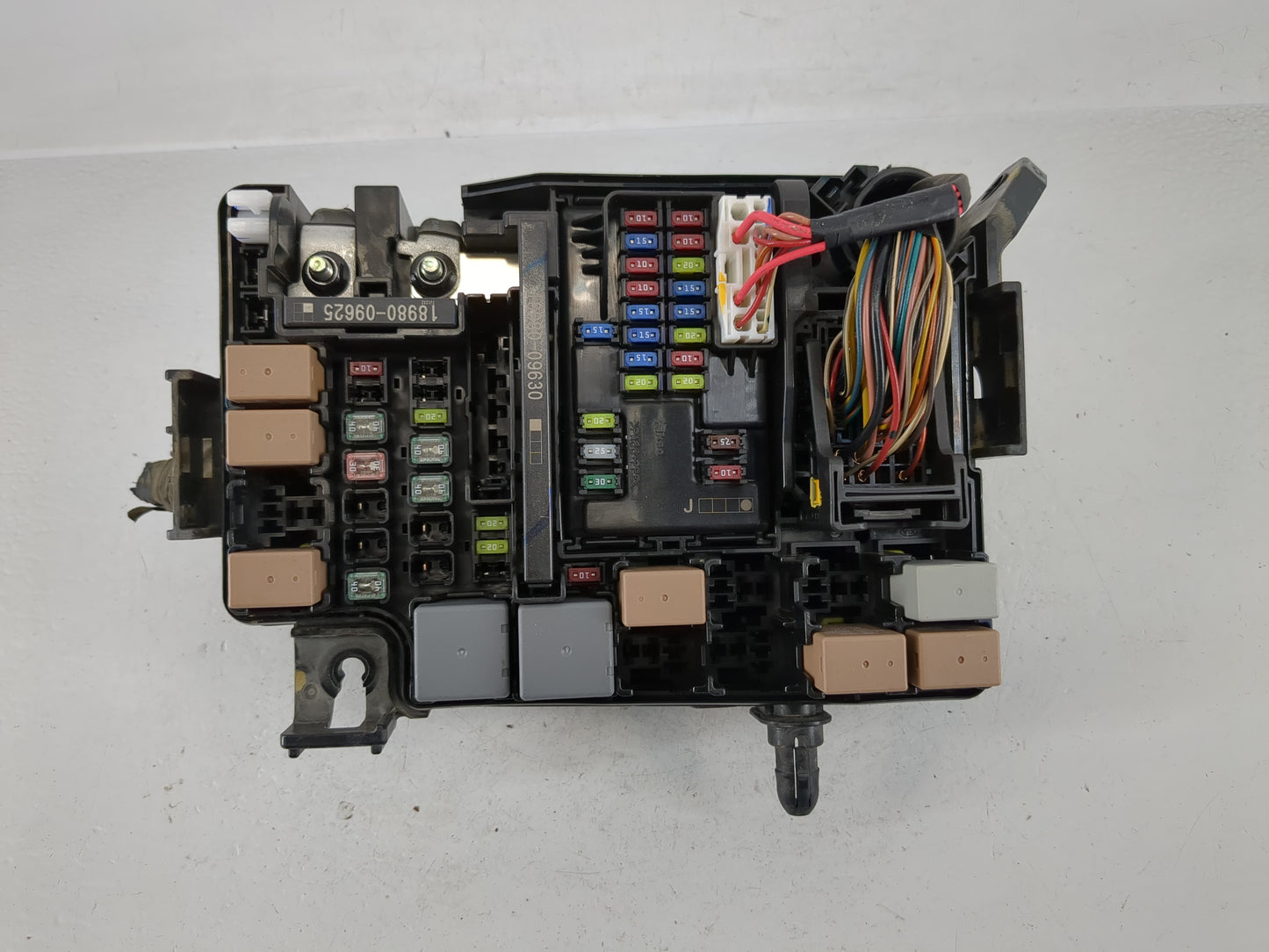 2018 Hyundai Elantra Fusebox Fuse Box Panel Relay Module P/N:91956-F2022 1707122420 Fits OEM Used Auto Parts - Oemusedautopa