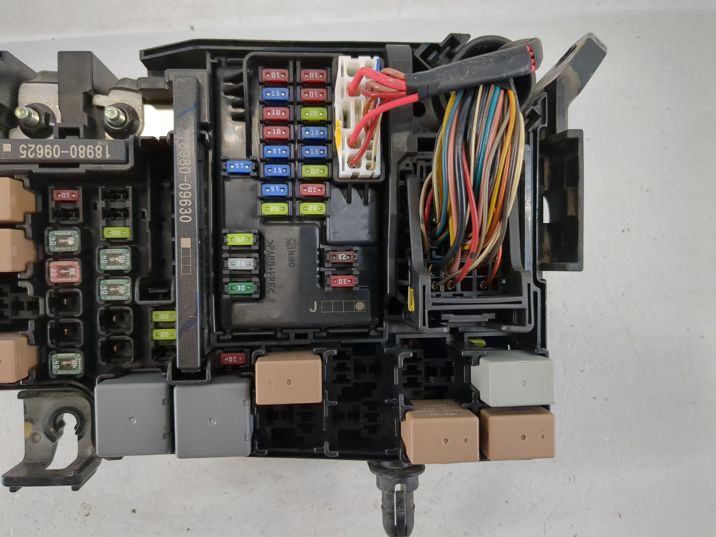 2018 Hyundai Elantra Fusebox Fuse Box Panel Relay Module P/N:91956-F2022 1707122420 Fits OEM Used Auto Parts - Oemusedautopa