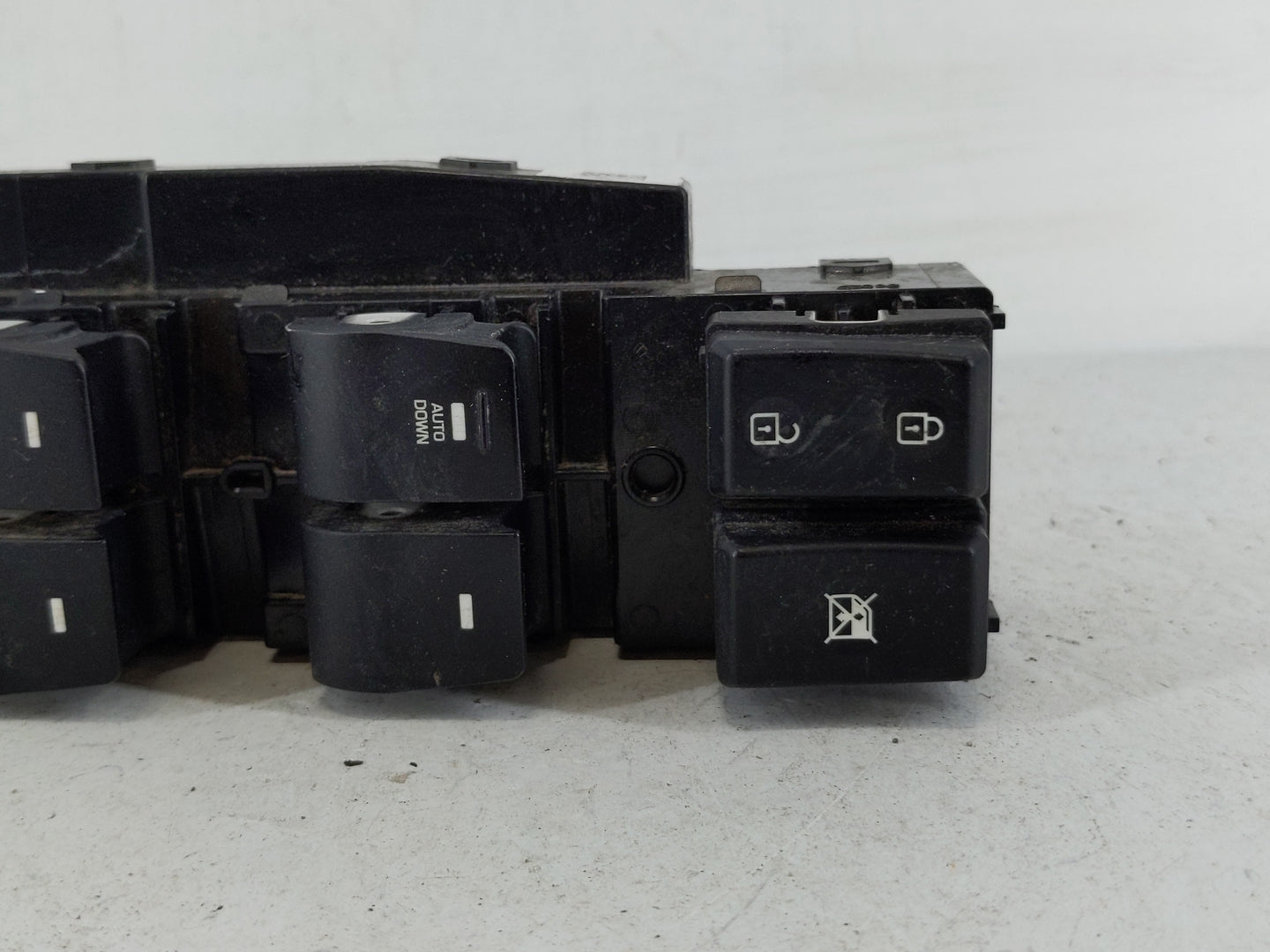 2017-2020 Hyundai Elantra Master Power Window Switch Replacement Driver Side Left P/N:93570F2100 Fits Fits 2017 2018 2019 20