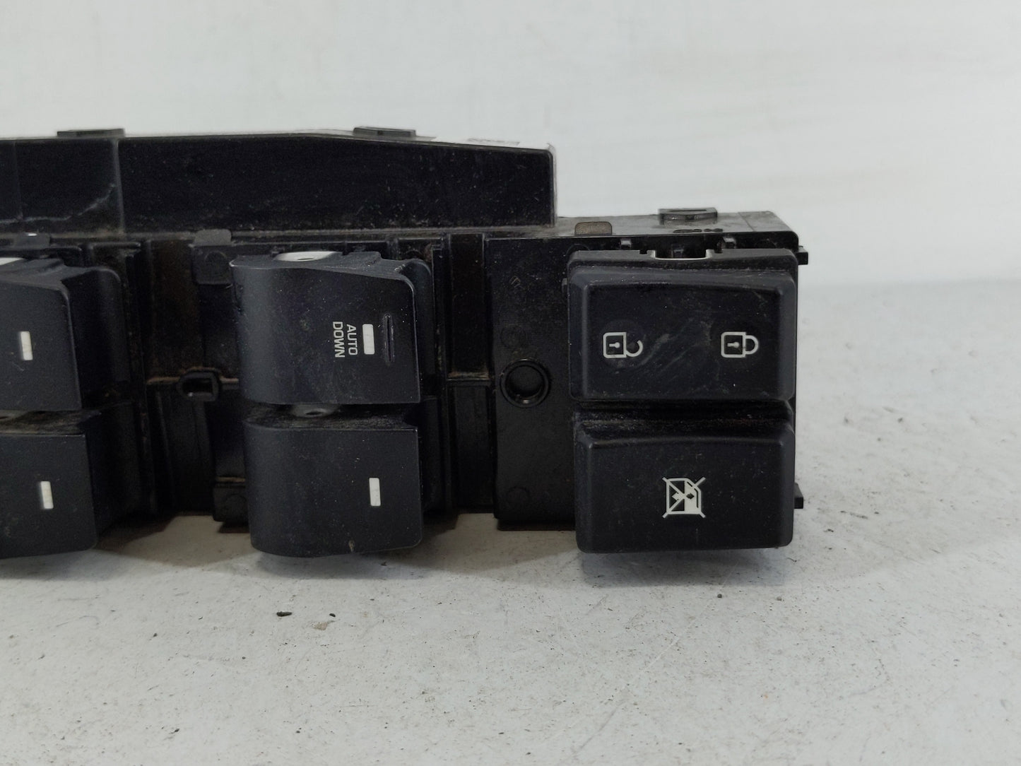 2017-2020 Hyundai Elantra Master Power Window Switch Replacement Driver Side Left P/N:93570F2100 Fits Fits 2017 2018 2019 20