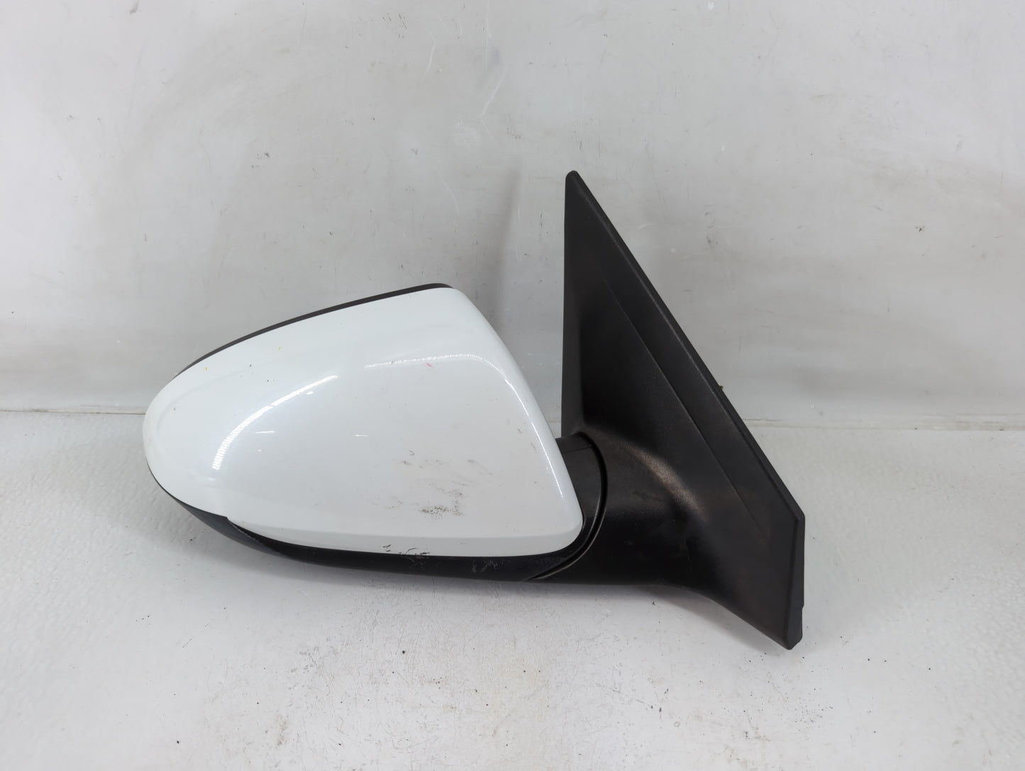2017-2020 Hyundai Elantra Passenger Side View Mirror - Right Door Mirror OEM Used - Oemusedautoparts1.com