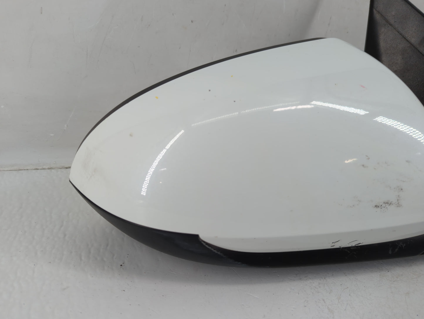 2017-2020 Hyundai Elantra Passenger Side View Mirror - Right Door Mirror OEM Used - Oemusedautoparts1.com