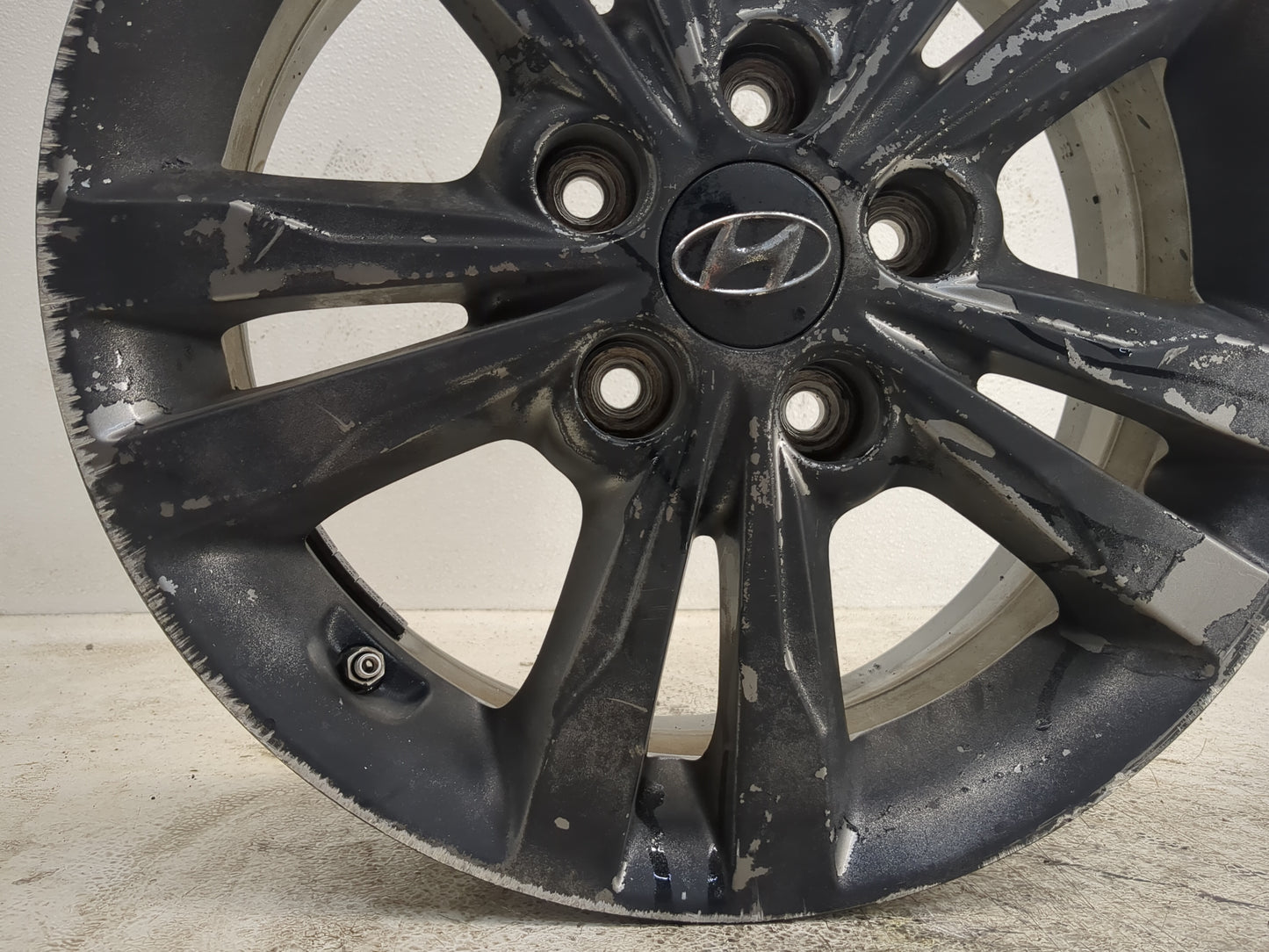 2017-2018 Hyundai Elantra Oem Wheel Rim Black - Oemusedautoparts1.com