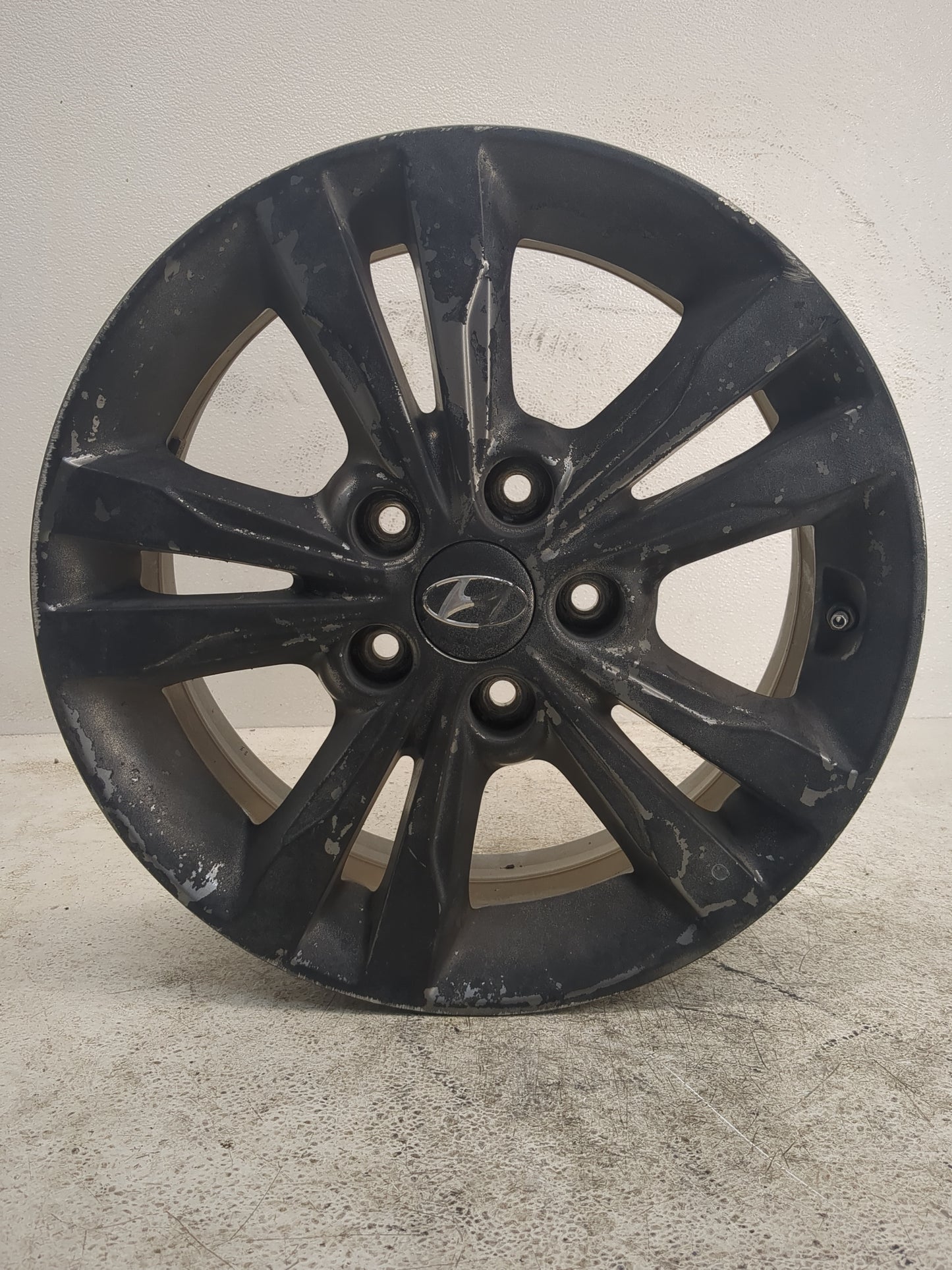 2017-2018 Hyundai Elantra Oem Wheel Rim Black - Oemusedautoparts1.com