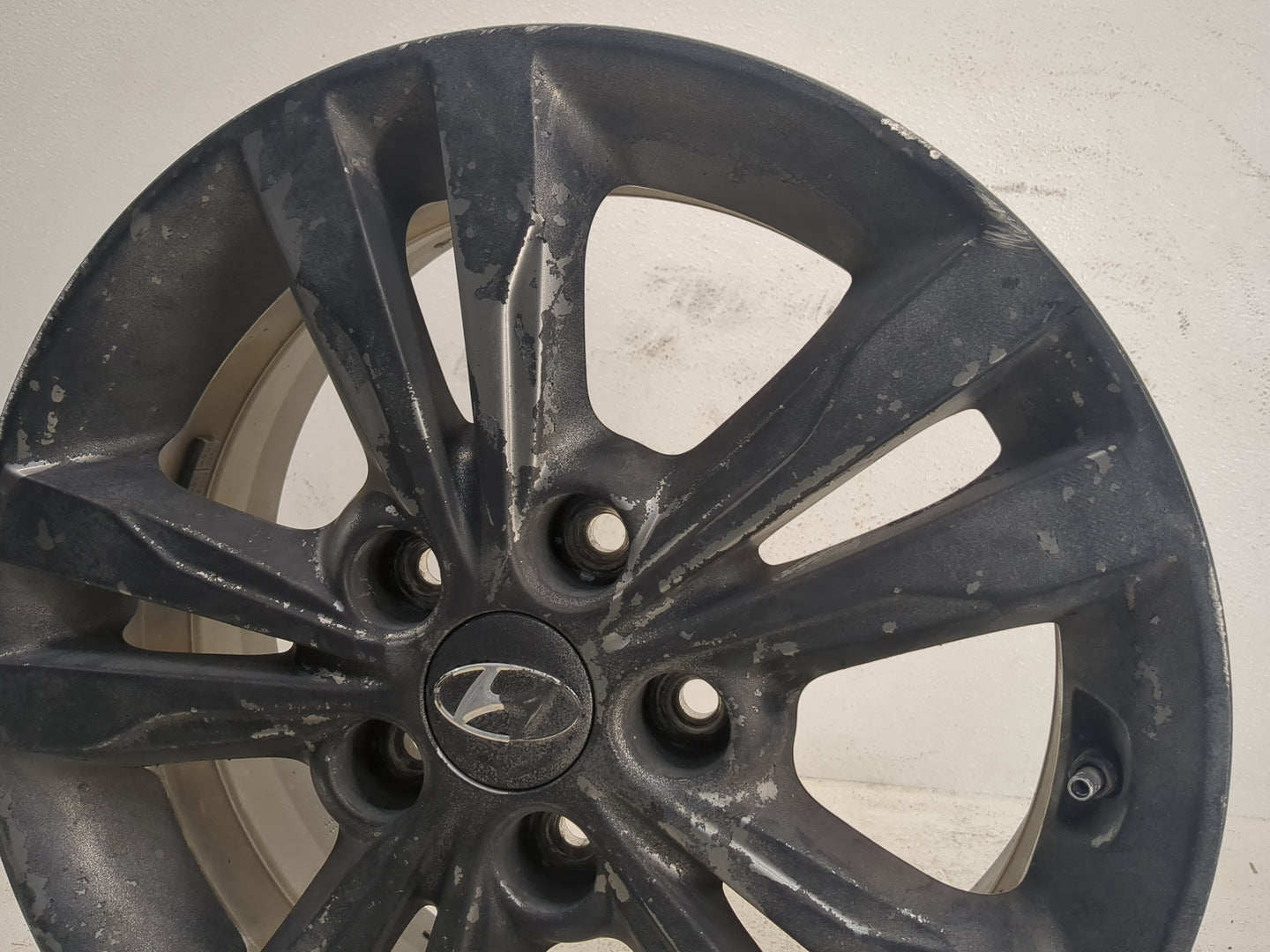 2017-2018 Hyundai Elantra Oem Wheel Rim Black - Oemusedautoparts1.com