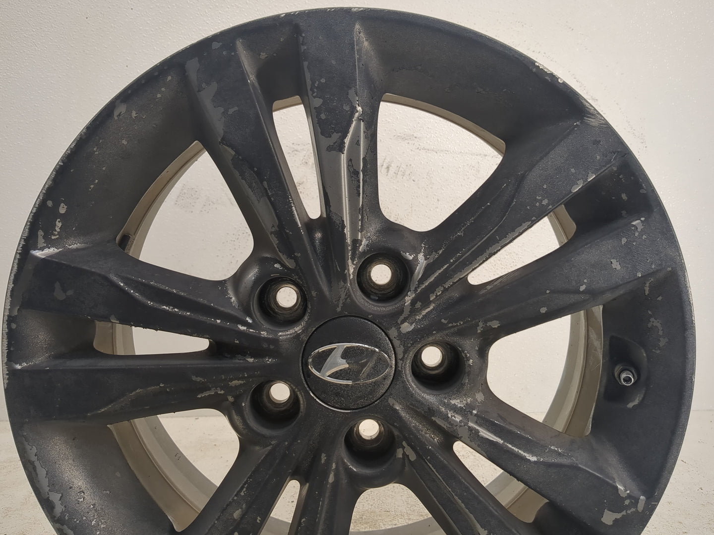 2017-2018 Hyundai Elantra Oem Wheel Rim Black 1159835 - Oemusedautoparts1.com
