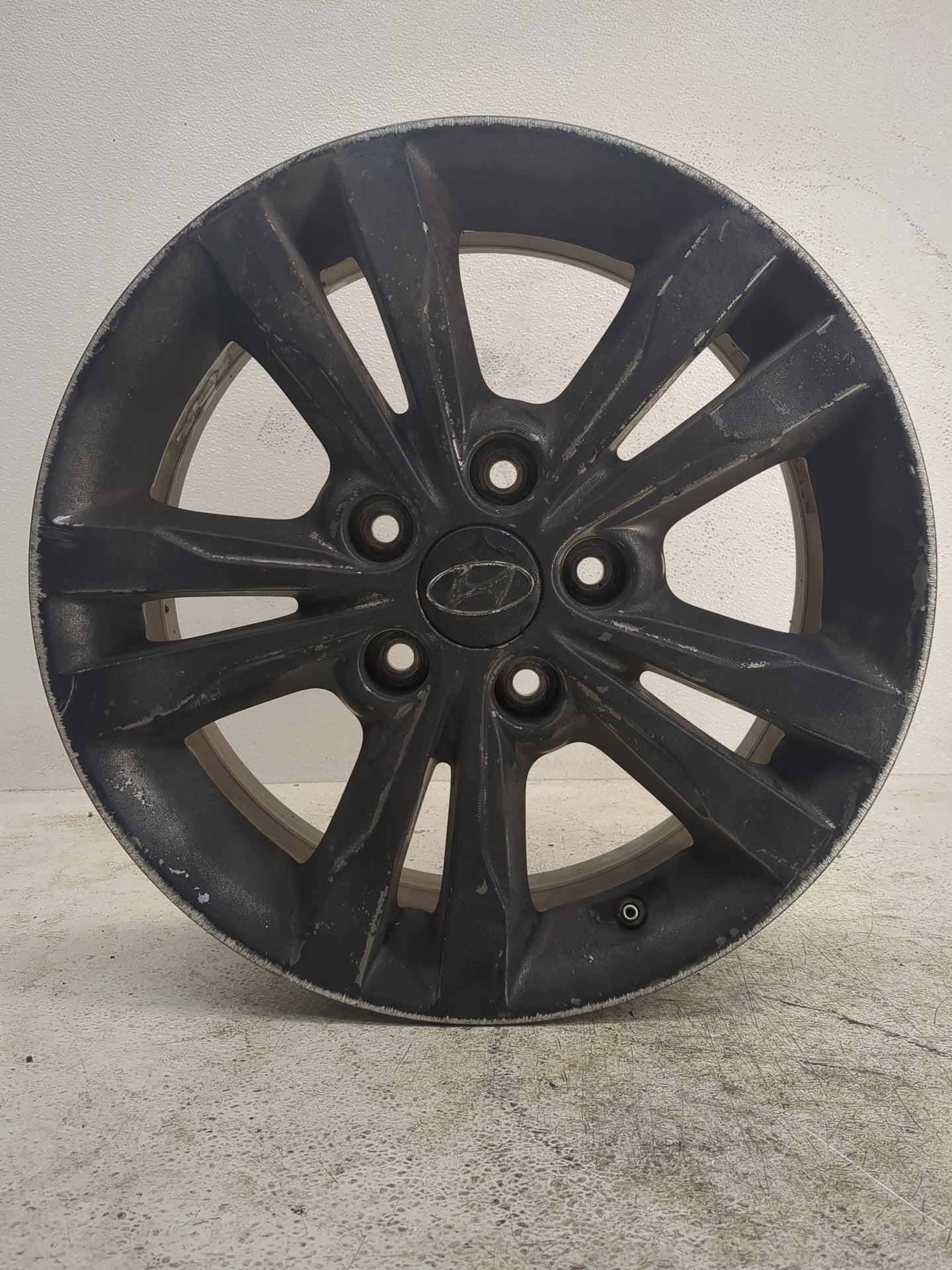 2017-2018 Hyundai Elantra Oem Wheel Rim Black - Oemusedautoparts1.com