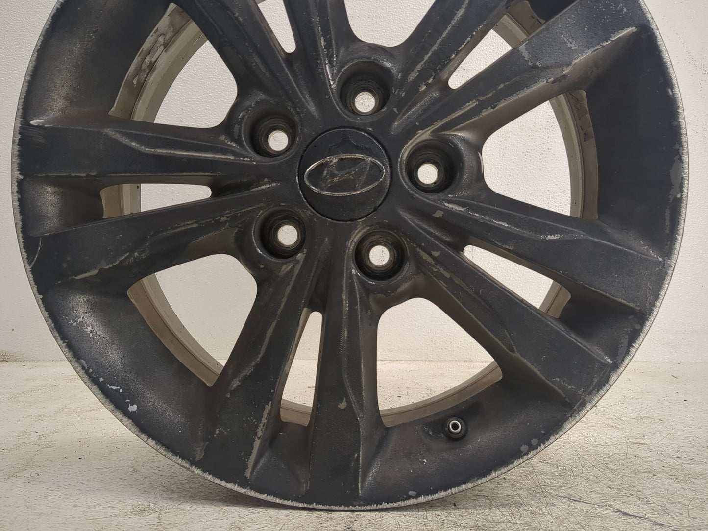 2017-2018 Hyundai Elantra Oem Wheel Rim Black 1159836 - Oemusedautoparts1.com