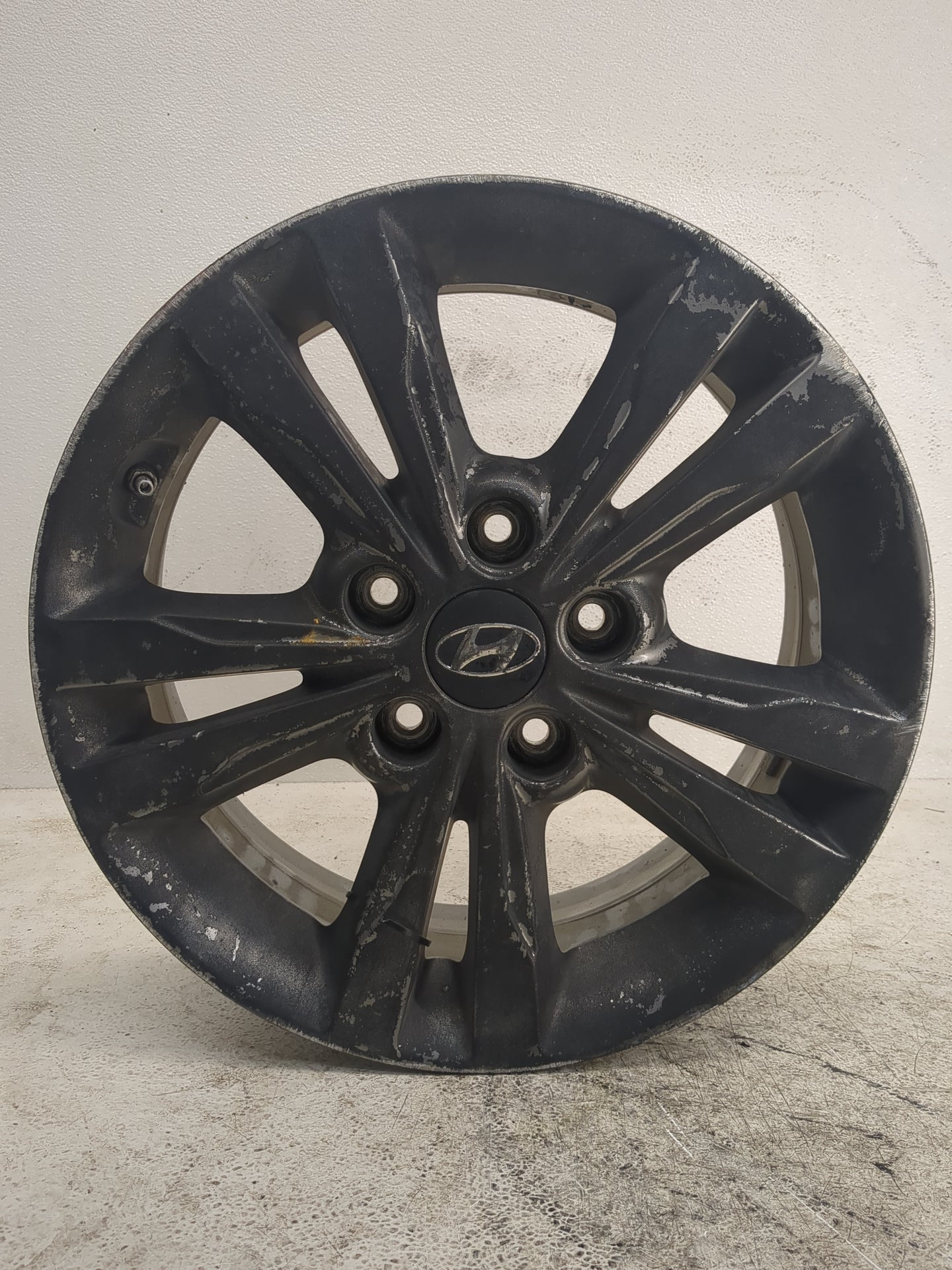 2017-2018 Hyundai Elantra Oem Wheel Rim Black - Oemusedautoparts1.com