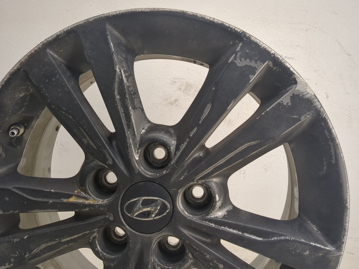 2017-2018 Hyundai Elantra Oem Wheel Rim Black - Oemusedautoparts1.com