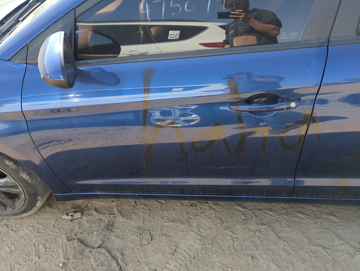 2017-2020 Hyundai Elantra Driver Front Door Oem - Oemusedautoparts1.com
