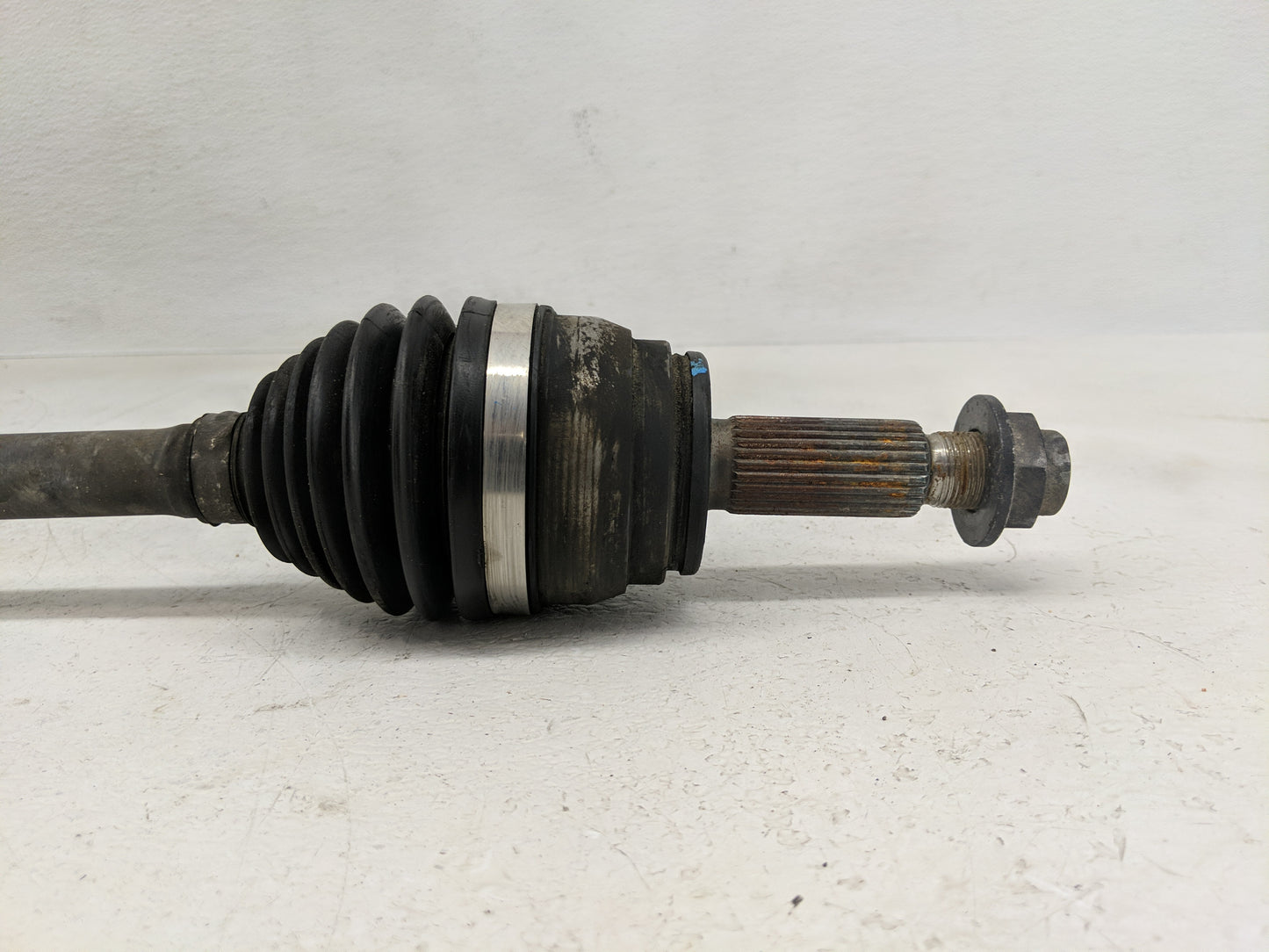 2017-2020 Hyundai Elantra Axle Shaft Front Driver Cv C/v - Oemusedautoparts1.com