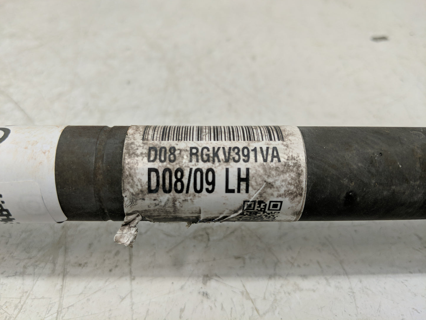 2017-2020 Hyundai Elantra Axle Shaft Front Driver Cv C/v - Oemusedautoparts1.com