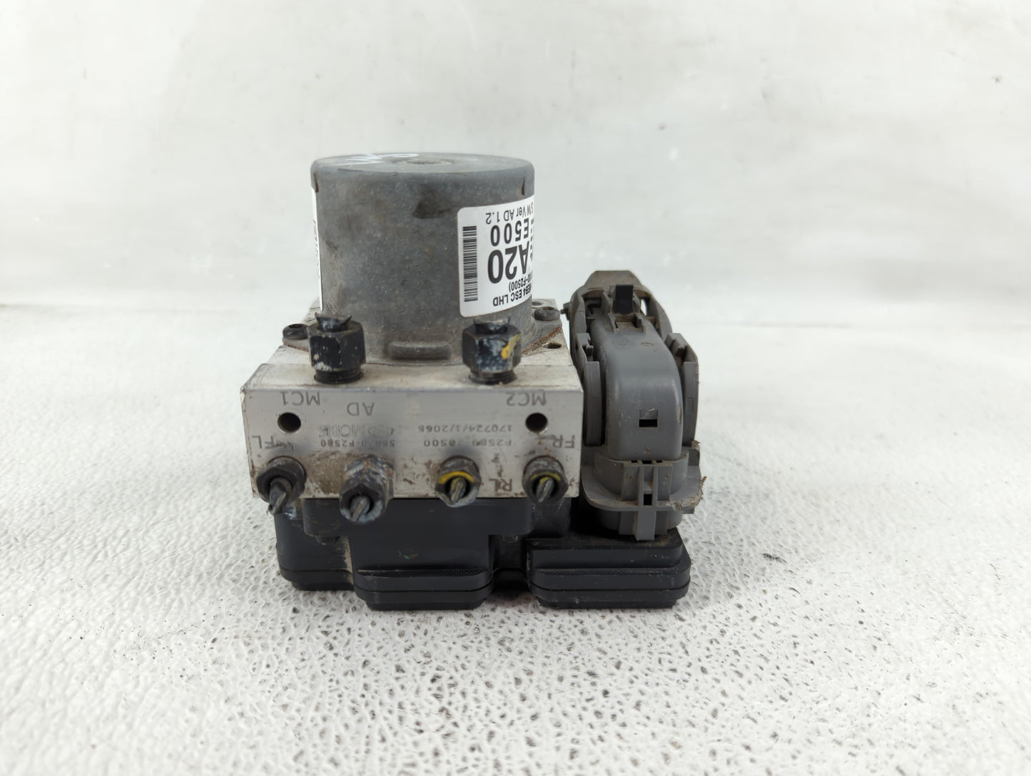 2017-2019 Hyundai Elantra ABS Pump Control Module Replacement P/N:A20 E500 58900-F2500 Fits Fits 2017 2018 2019 OEM Used Aut