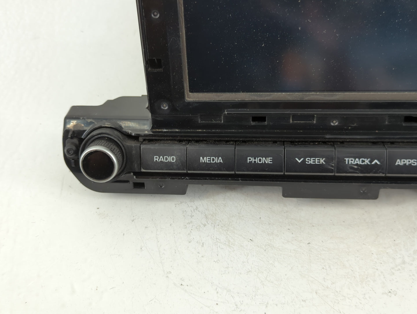 2017-2018 Hyundai Elantra Radio AM FM Cd Player Receiver Replacement P/N:96160-F2101UAT Fits Fits 2017 2018 OEM Used Auto Pa