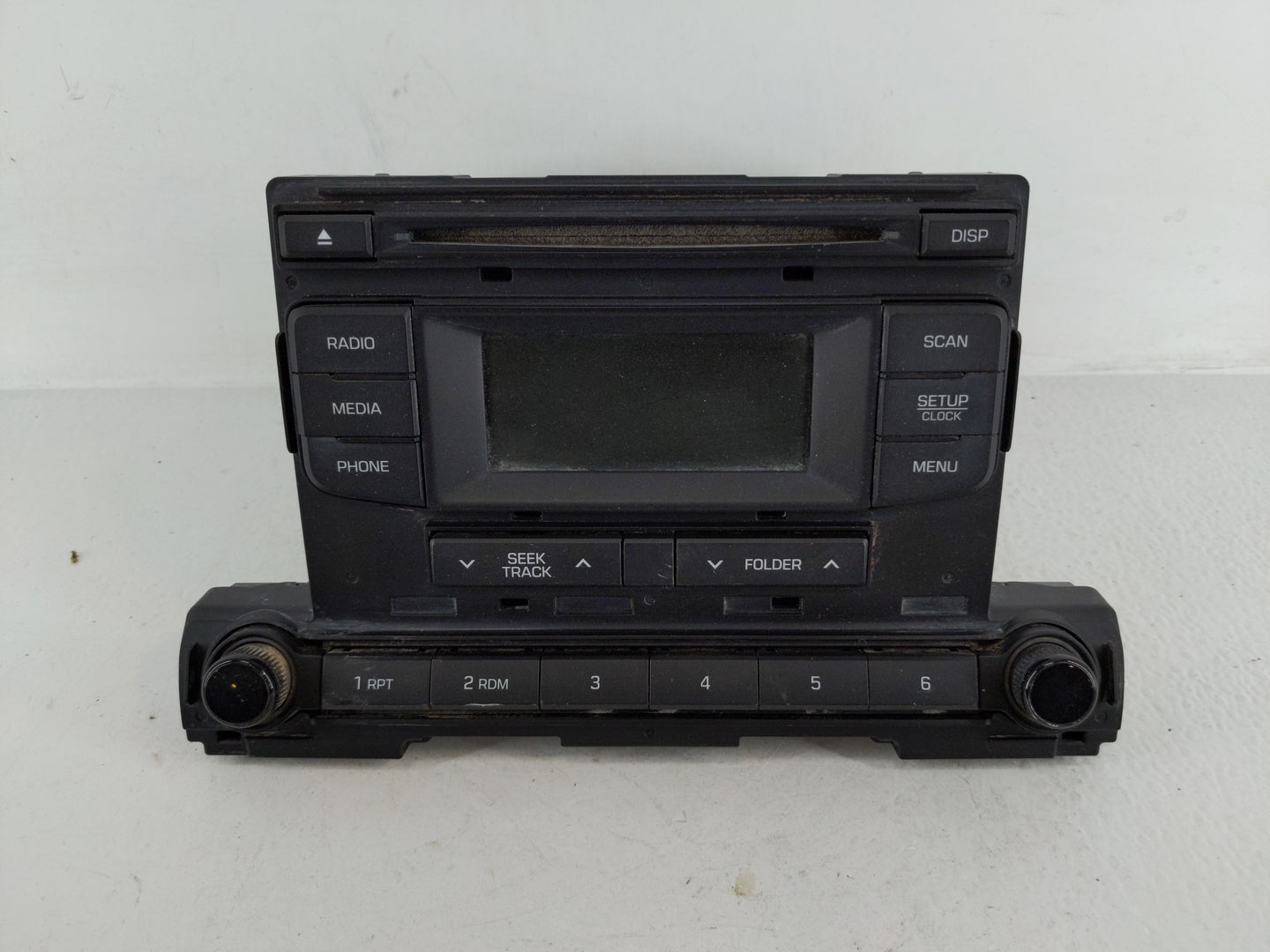 2017-2018 Hyundai Elantra Radio AM FM Cd Player Receiver Replacement P/N:96170-F2270UAT Fits Fits 2017 2018 OEM Used Auto Pa