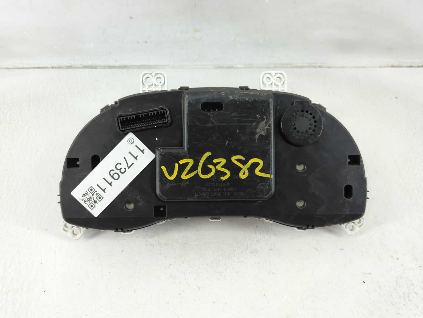 2017-2018 Hyundai Elantra Instrument Cluster Speedometer Gauges P/N:94001-F3011 Miles: Fits Fits 2017 2018 OEM Used Auto Par