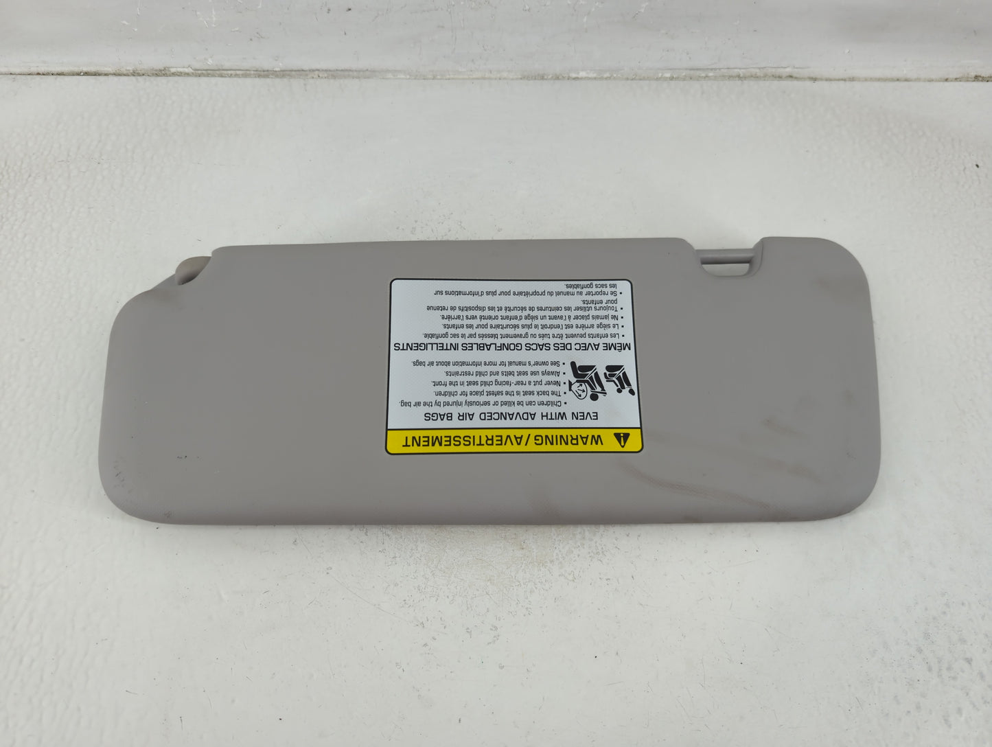 2017-2020 Hyundai Elantra Sun Visor Shade Replacement Passenger Right Mirror Fits Fits 2017 2018 2019 2020 OEM Used Auto Par