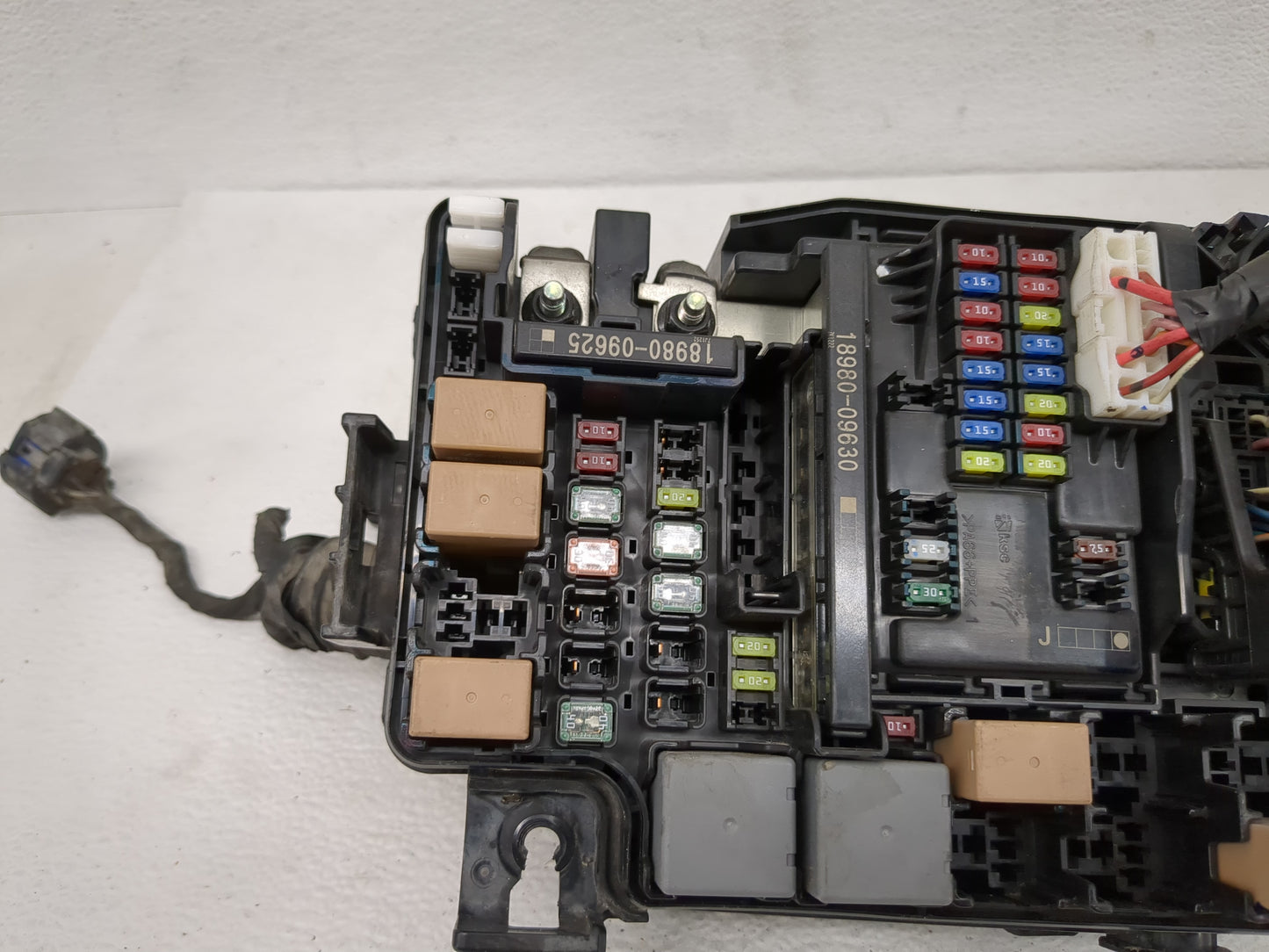 2018 Hyundai Elantra Fusebox Fuse Box Panel Relay Module P/N:91956-F2022 1707122420 Fits OEM Used Auto Parts - Oemusedautopa