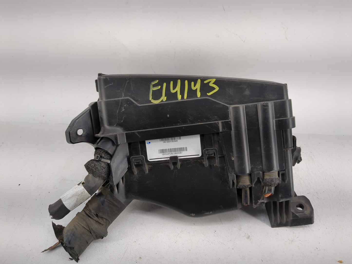 2018 Hyundai Elantra Fusebox Fuse Box Panel Relay Module P/N:VS91200F3535AB 91956-F2022 Fits OEM Used Auto Parts - Oemusedau