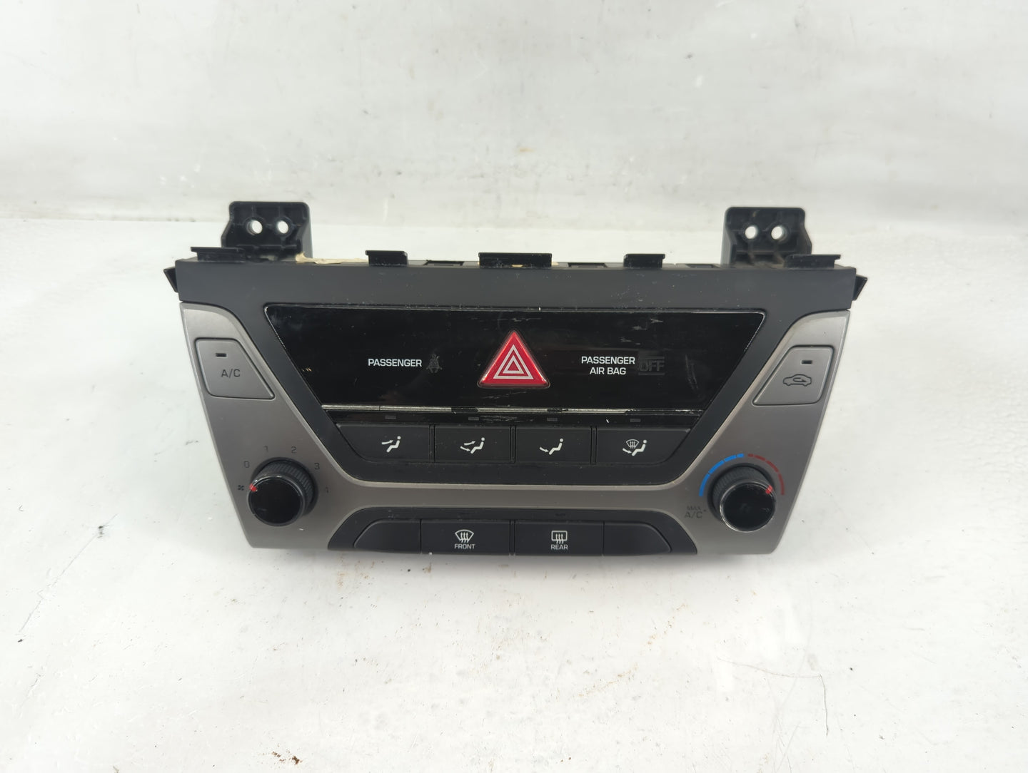 2017-2018 Hyundai Elantra Climate Control Module Temperature AC/Heater Replacement P/N:97250-F2231RET Fits Fits 2017 2018 OE