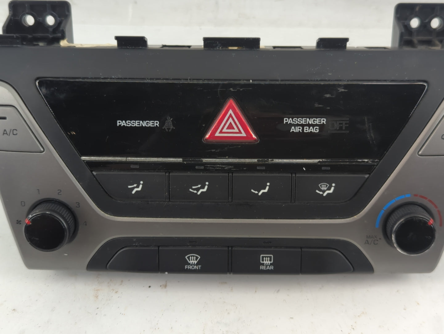 2017-2018 Hyundai Elantra Climate Control Module Temperature AC/Heater Replacement P/N:97250-F2231RET Fits Fits 2017 2018 OE