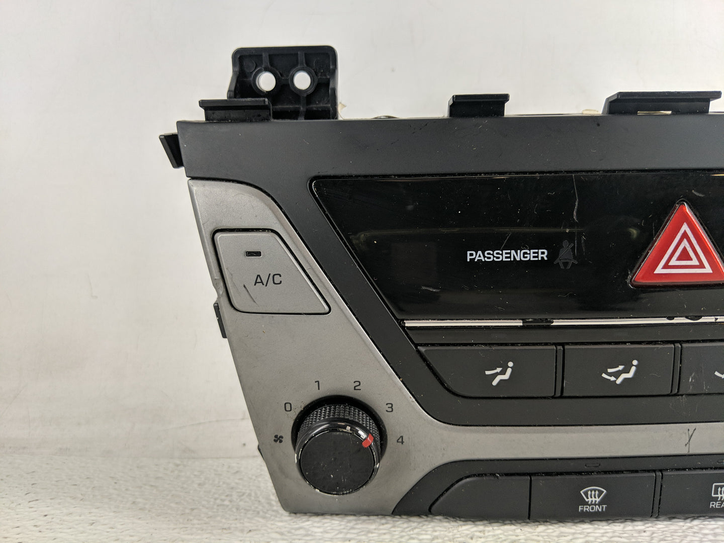 2017-2018 Hyundai Elantra Climate Control Module Temperature AC/Heater Replacement P/N:97250-F20624X Fits Fits 2017 2018 OEM