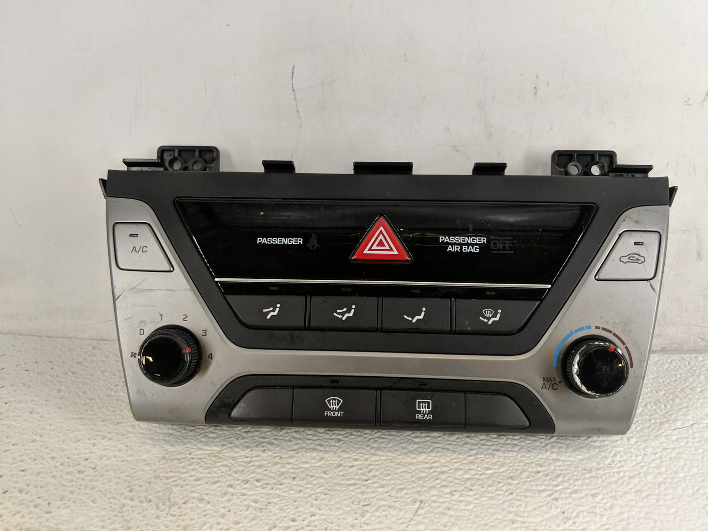 2017-2018 Hyundai Elantra Climate Control Module Temperature AC/Heater Replacement P/N:97250-F2004X Fits Fits 2017 2018 OEM 