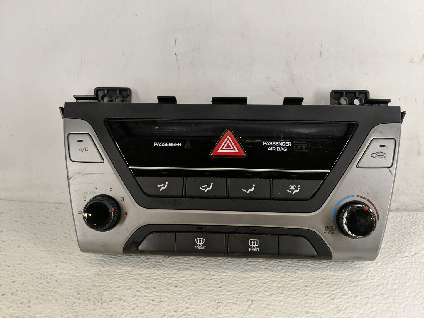2017-2018 Hyundai Elantra Climate Control Module Temperature AC/Heater Replacement P/N:97250-F2004X Fits Fits 2017 2018 OEM 