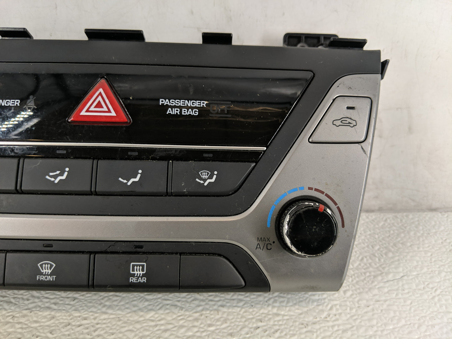 2017-2018 Hyundai Elantra Climate Control Module Temperature AC/Heater Replacement P/N:97250-F2004X Fits Fits 2017 2018 OEM 