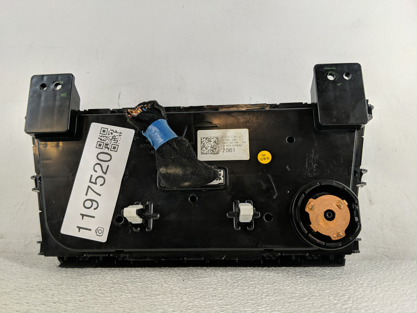 2017-2018 Hyundai Elantra Climate Control Module Temperature AC/Heater Replacement P/N:97250-F2004X Fits Fits 2017 2018 OEM 
