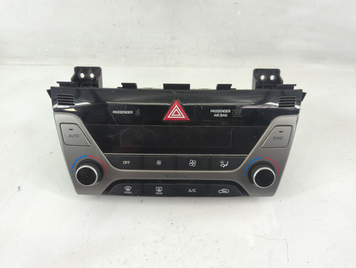 2017-2018 Hyundai Elantra Climate Control Module Temperature AC/Heater Replacement P/N:97250-F2231RET Fits Fits 2017 2018 OE