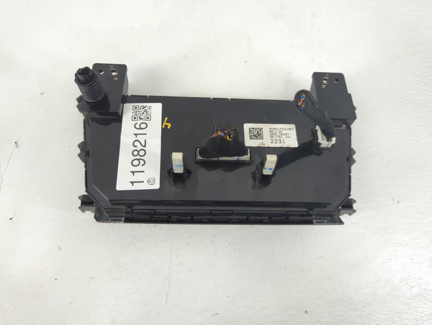 2017-2018 Hyundai Elantra Climate Control Module Temperature AC/Heater Replacement P/N:97250-F2231RET Fits Fits 2017 2018 OE