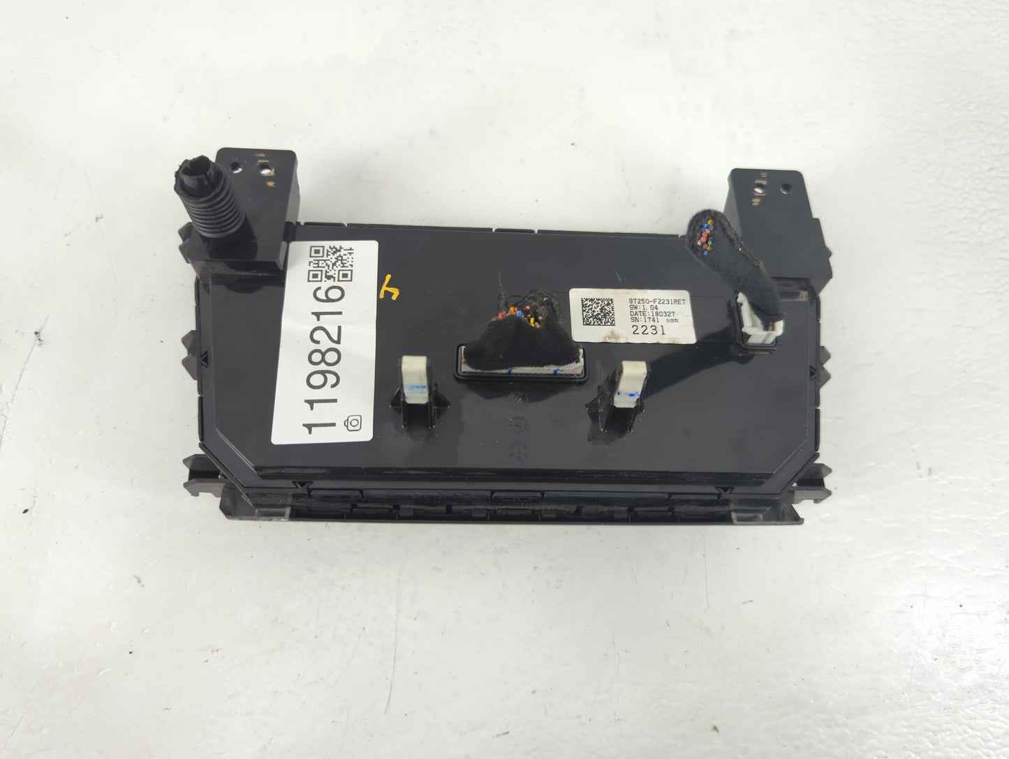 2017-2018 Hyundai Elantra Climate Control Module Temperature AC/Heater Replacement P/N:97250-F2231RET Fits Fits 2017 2018 OE