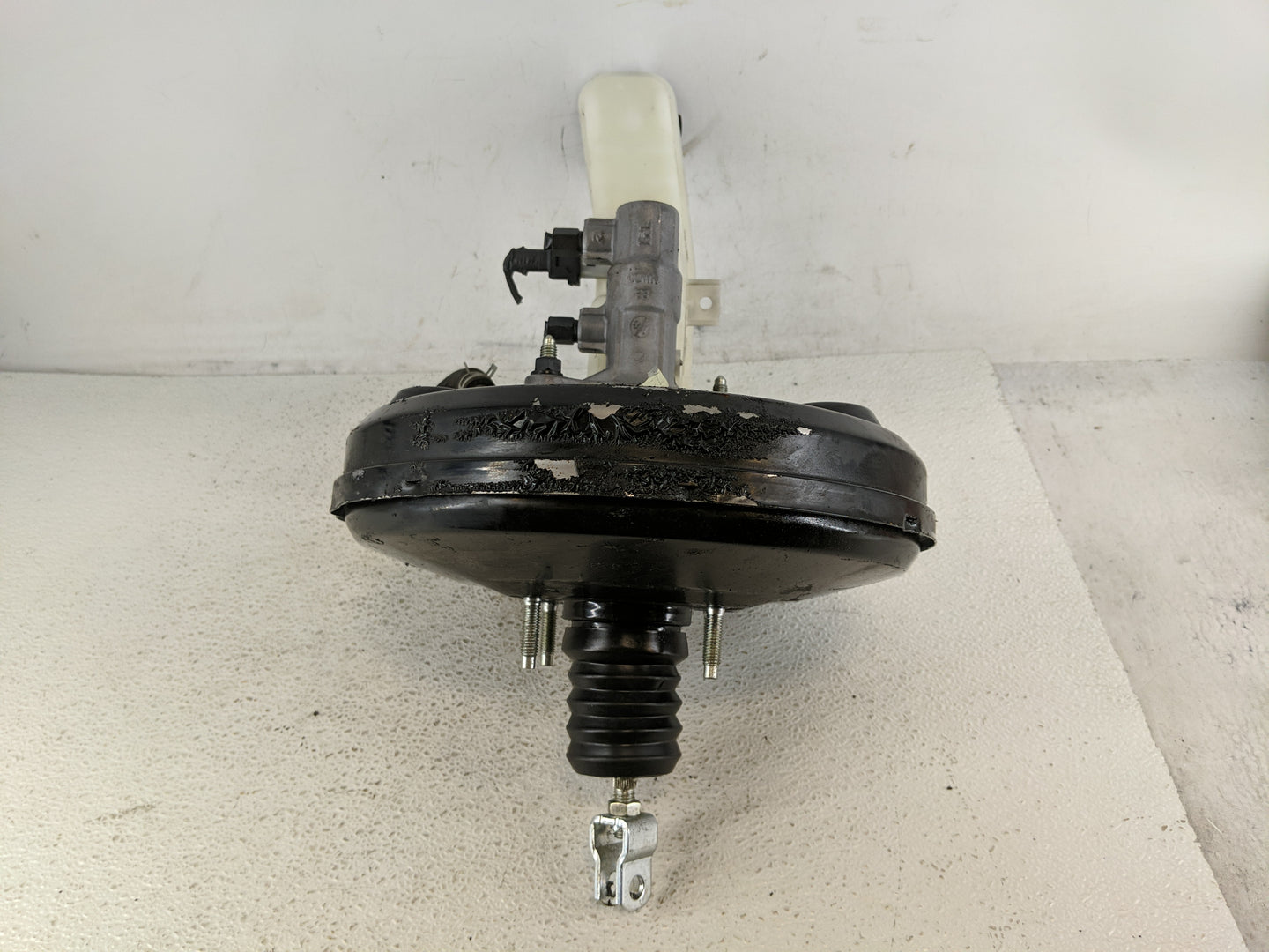 2017-2020 Hyundai Elantra Power Brake Booster Oem - Oemusedautoparts1.com