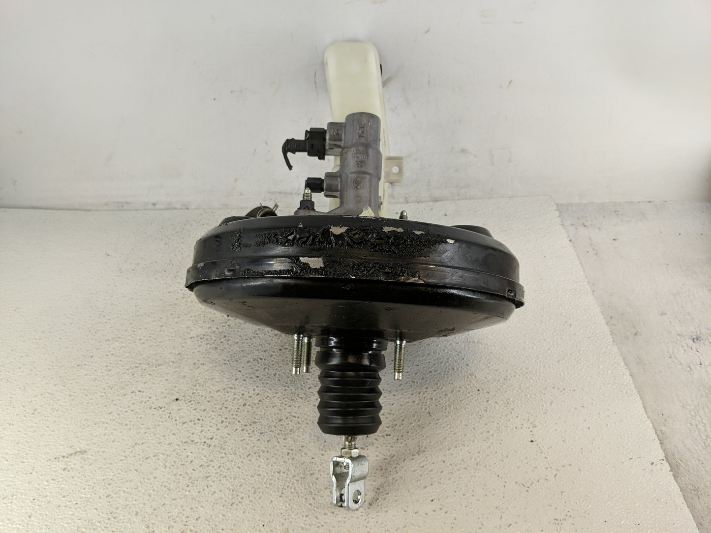 2017-2020 Hyundai Elantra Power Brake Booster Oem - Oemusedautoparts1.com