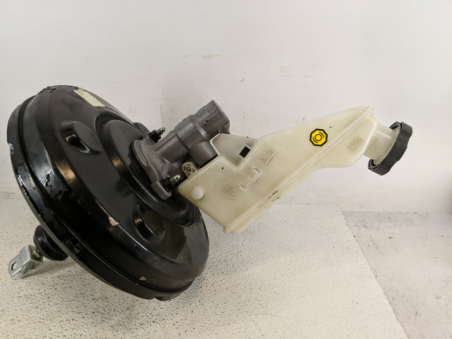 2017-2020 Hyundai Elantra Power Brake Booster Oem - Oemusedautoparts1.com