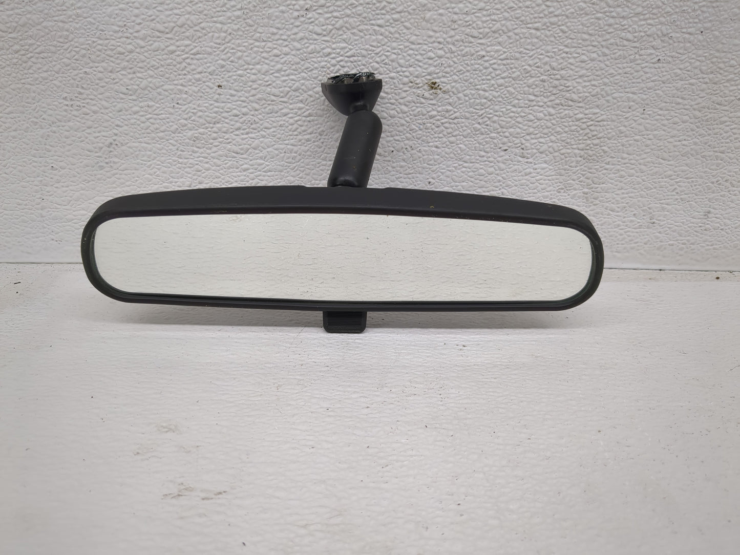 2011-2020 Hyundai Elantra Interior Rear View Mirror Replacement OEM P/N:E8011681 Fits OEM Used Auto Parts - Oemusedautoparts