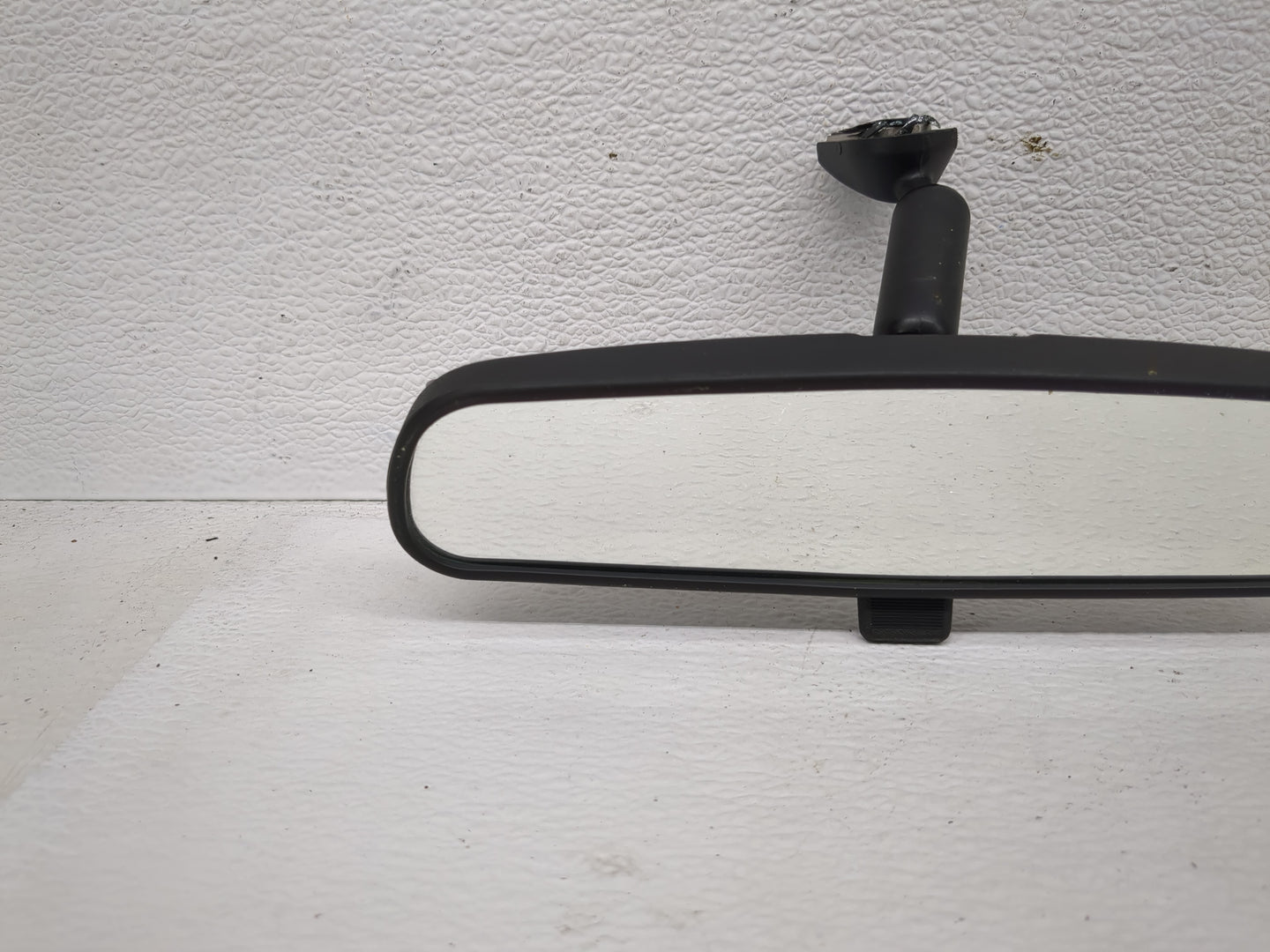 2011-2020 Hyundai Elantra Interior Rear View Mirror Replacement OEM P/N:E8011681 Fits OEM Used Auto Parts - Oemusedautoparts
