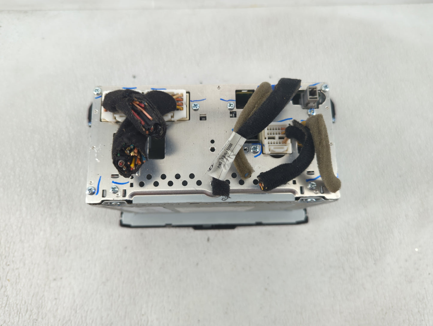 2017-2018 Hyundai Elantra Radio AM FM Cd Player Receiver Replacement P/N:96160-F2101UAT Fits Fits 2017 2018 OEM Used Auto Pa