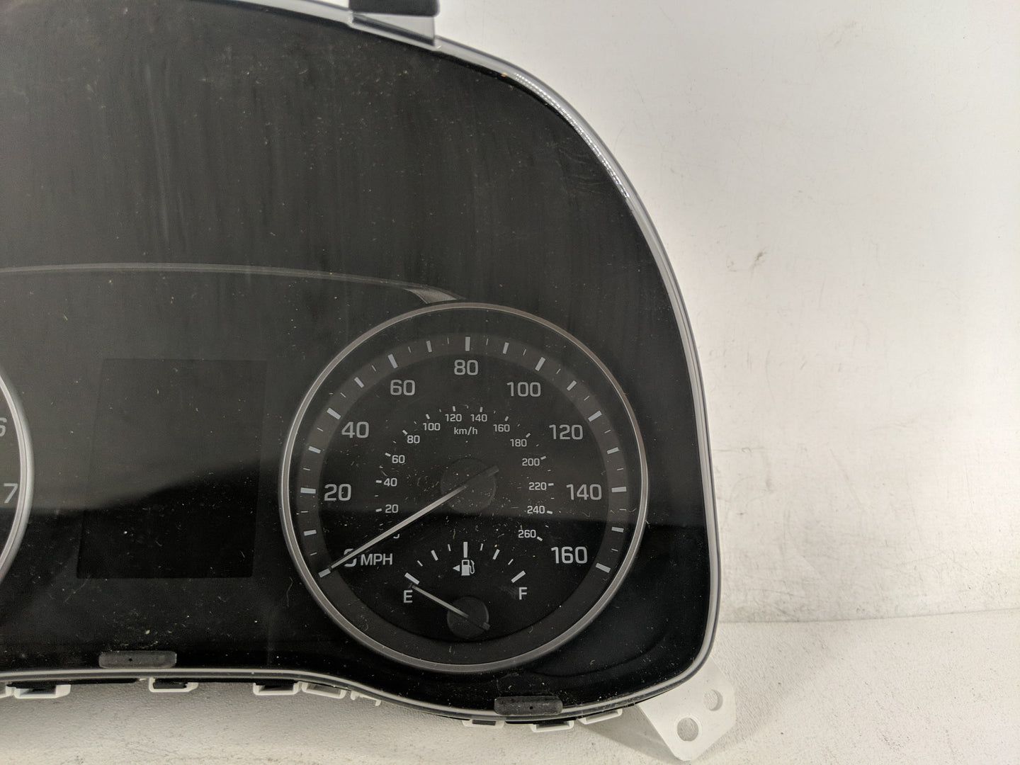 2017-2018 Hyundai Elantra Instrument Cluster Speedometer Gauges P/N:94001-F3001 Fits Fits 2017 2018 OEM Used Auto Parts - Oe