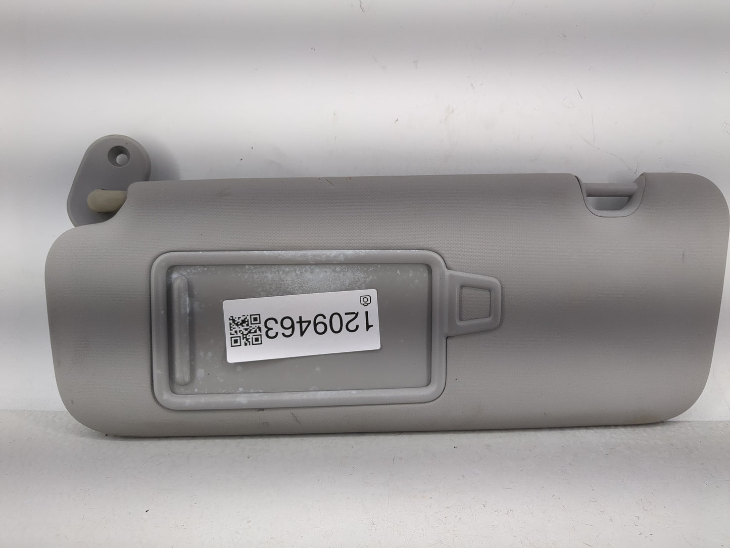 2017-2020 Hyundai Elantra Sun Visor Shade Replacement Driver Left Mirror Fits Fits 2017 2018 2019 2020 OEM Used Auto Parts -